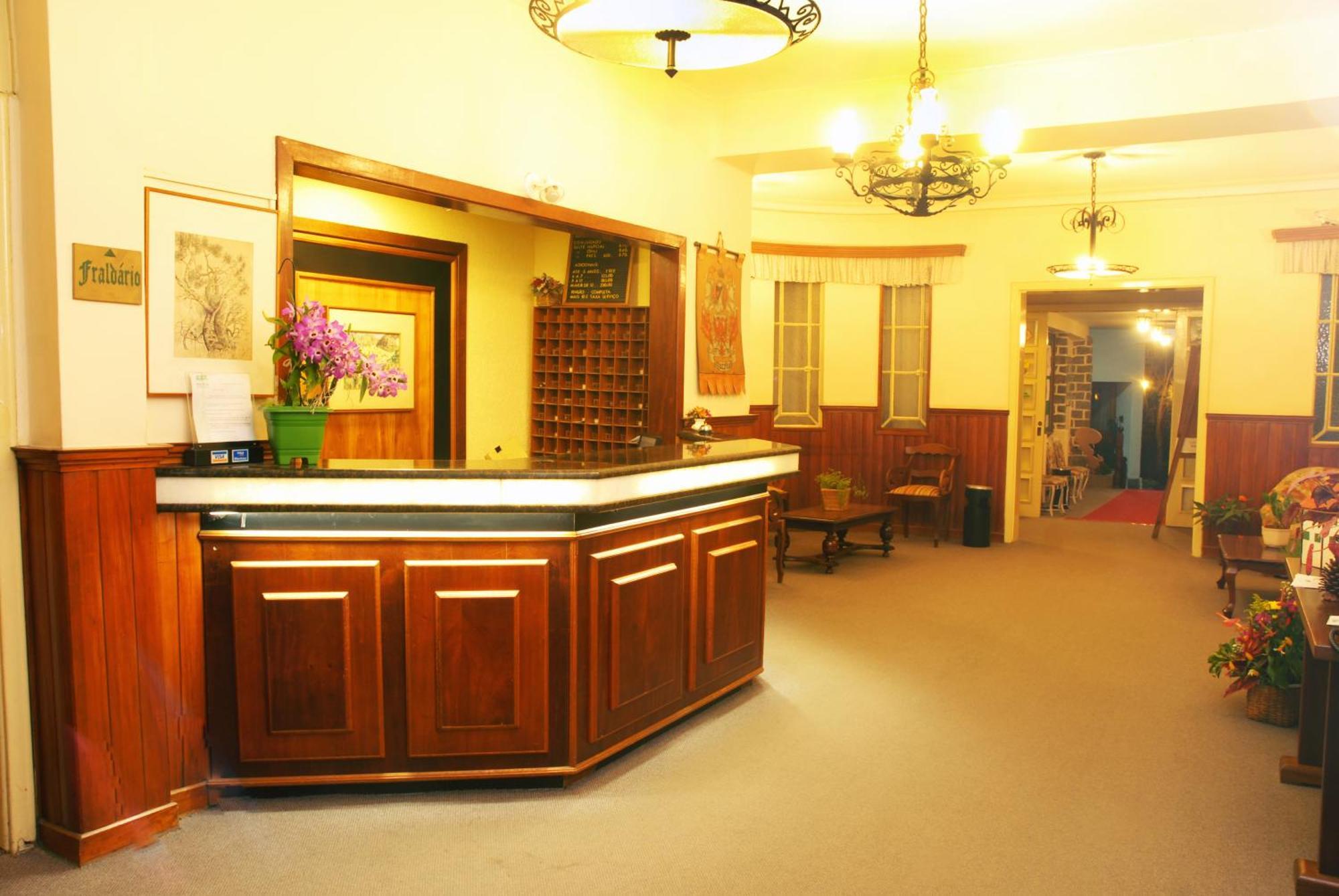 Hotel Bucsky Нова-Фрибургу Экстерьер фото