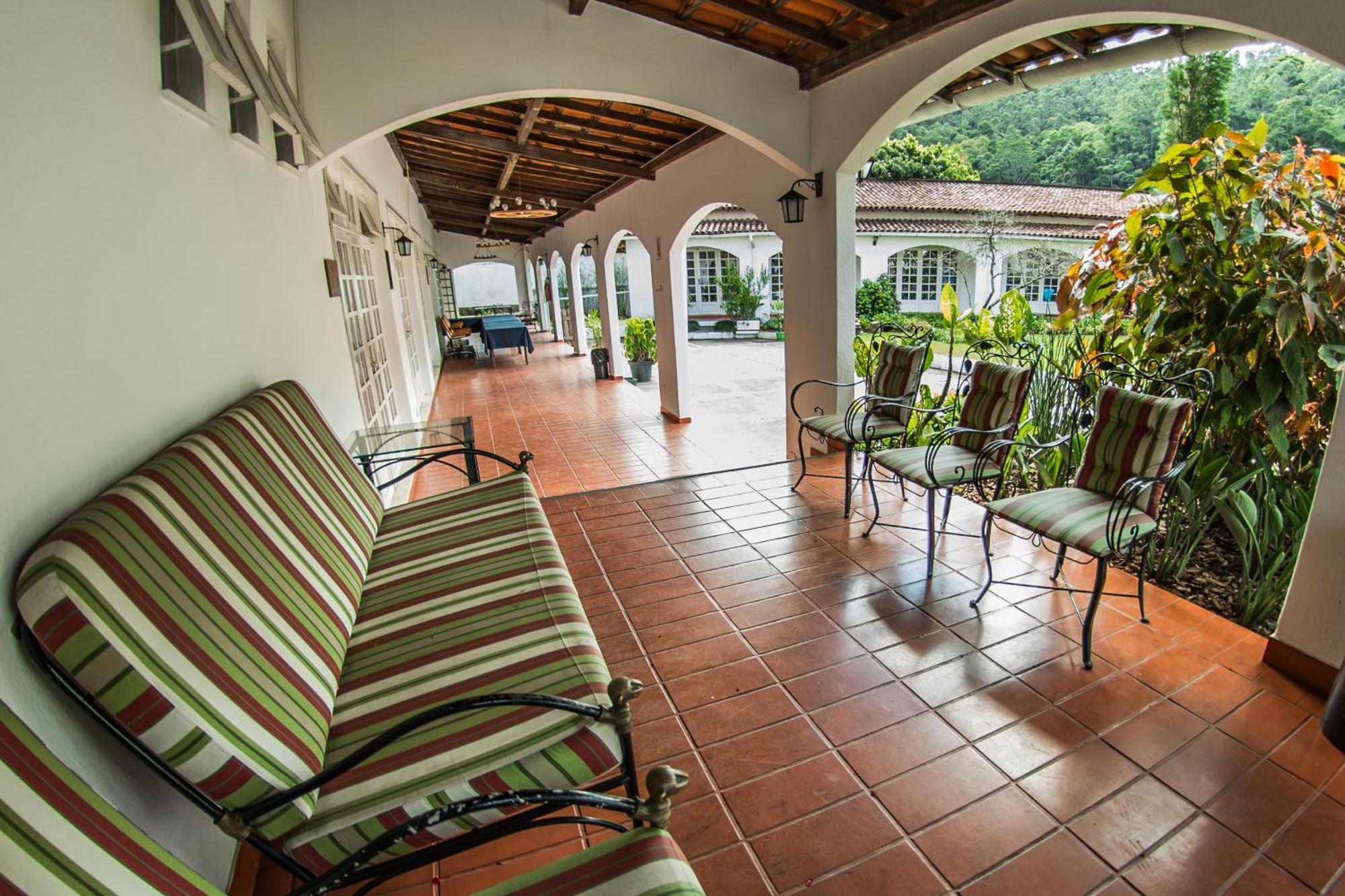 Hotel Bucsky Нова-Фрибургу Экстерьер фото