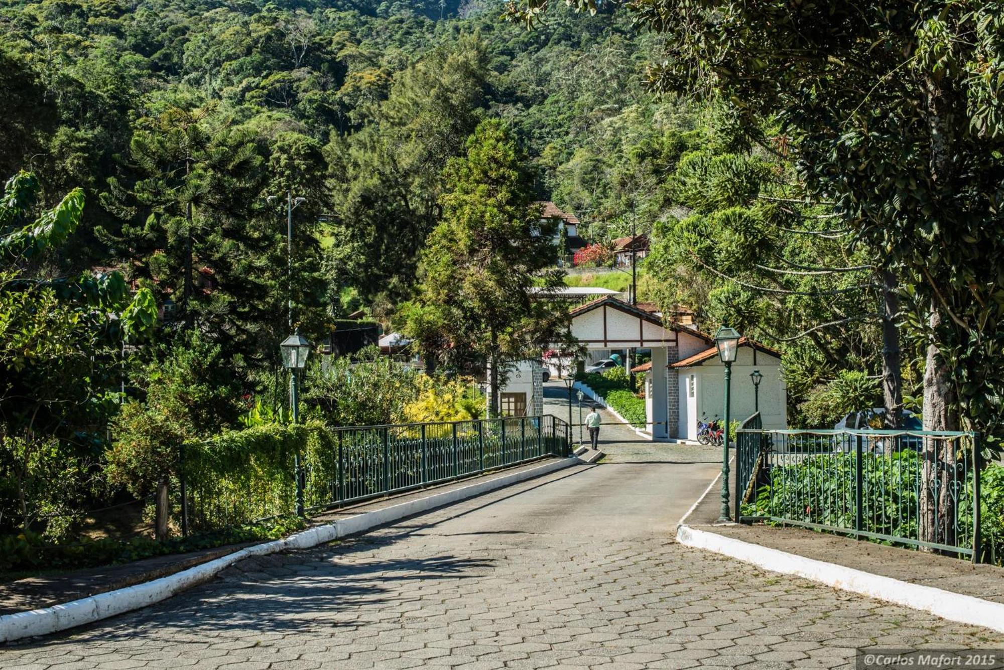Hotel Bucsky Нова-Фрибургу Экстерьер фото